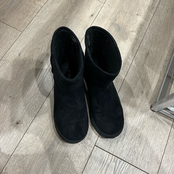 🎉PRICE ⬇️ H & M - Warm Lined Boots - Black size 38 - Picture 7 of 10